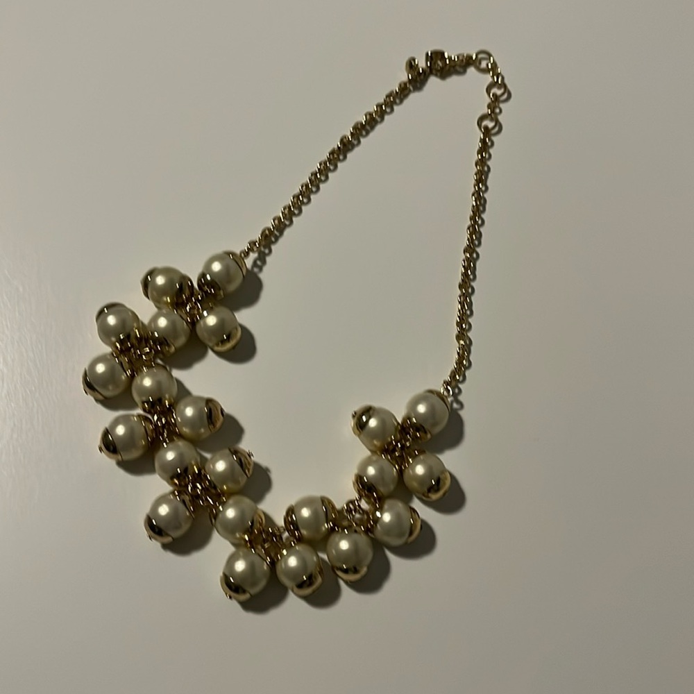 J Crew Pearl Cluster Statement Necklace Gold Tone Costume Fashion Bib